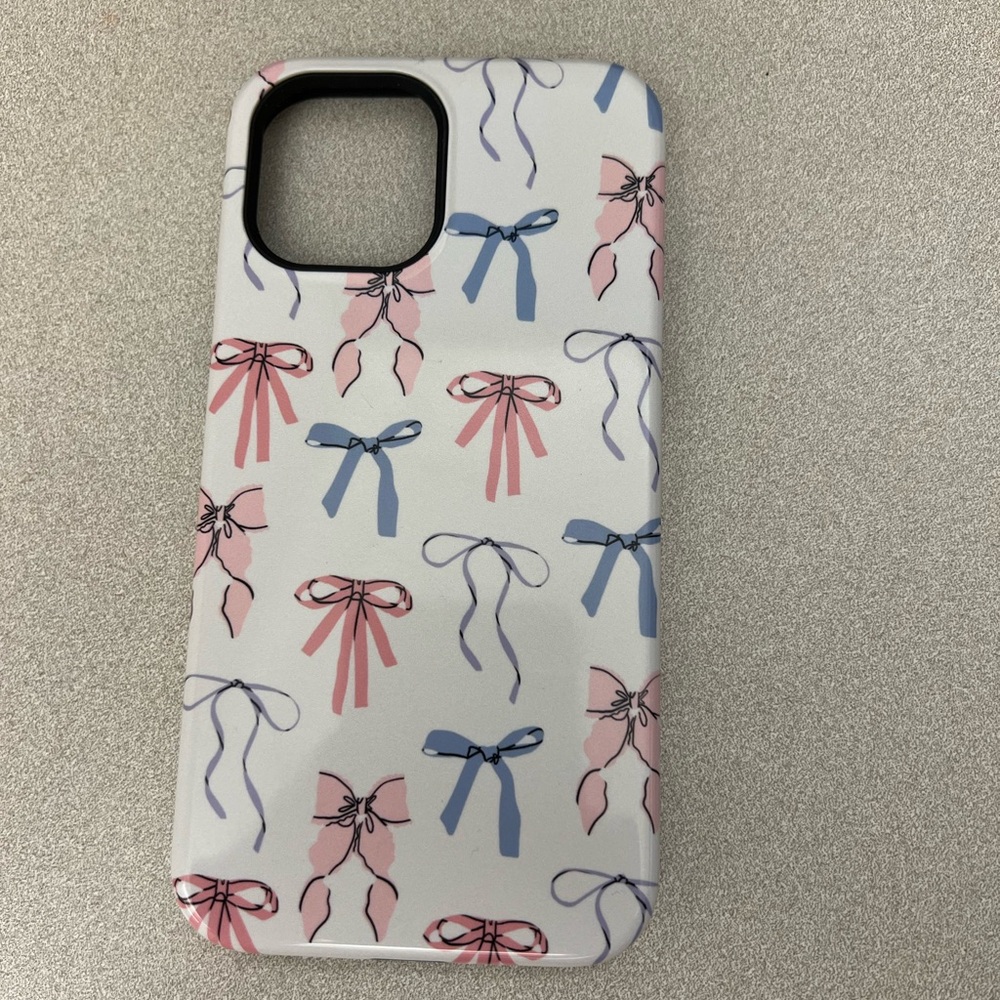 IPhone 12 Pro Max Casely bow phone case.